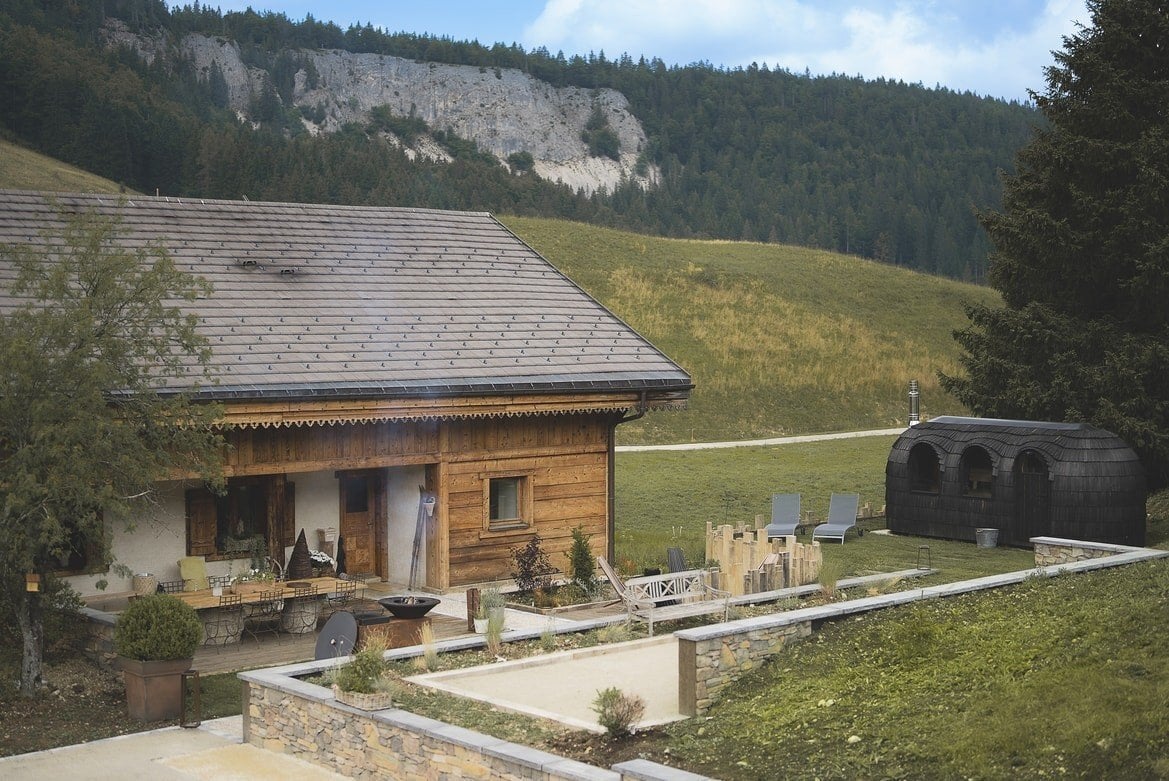 Iglusauna near a house in France
