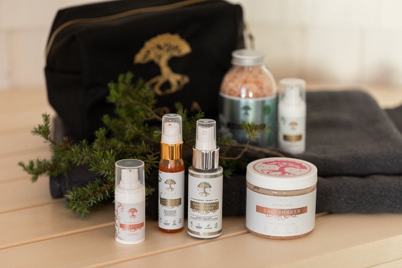 Skincare products for and after sauna